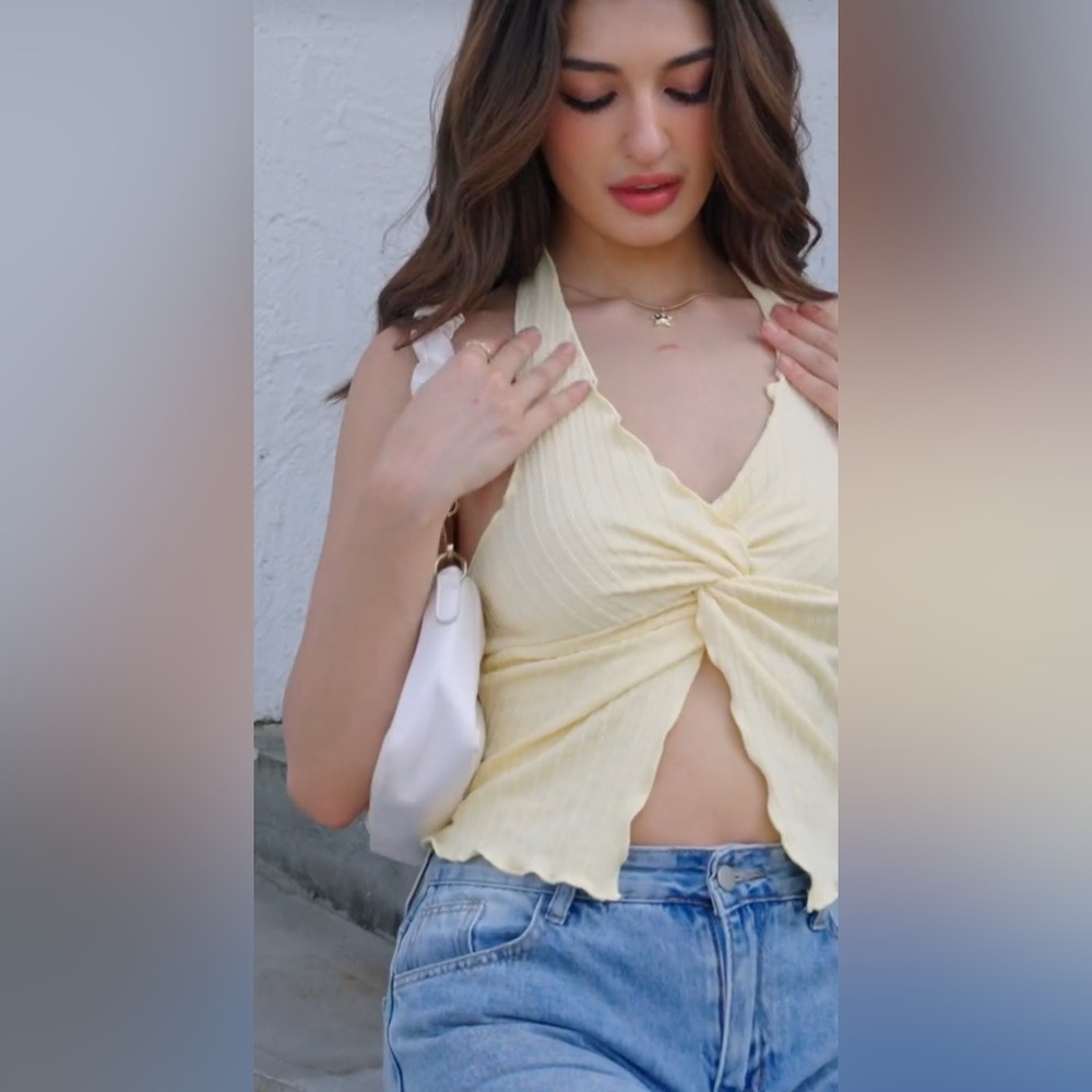 NWT Shenhe Backless V-Neck Halter Top With Twist Front Tie And Split Front